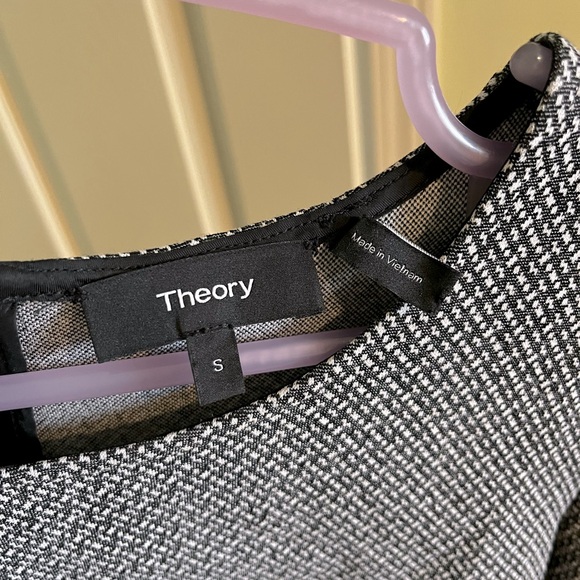 Theory Top - Picture 3 of 4